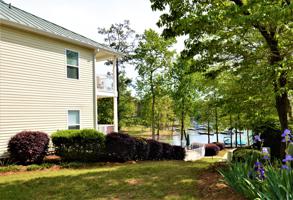 165 Sunset Point unit 832 Dr