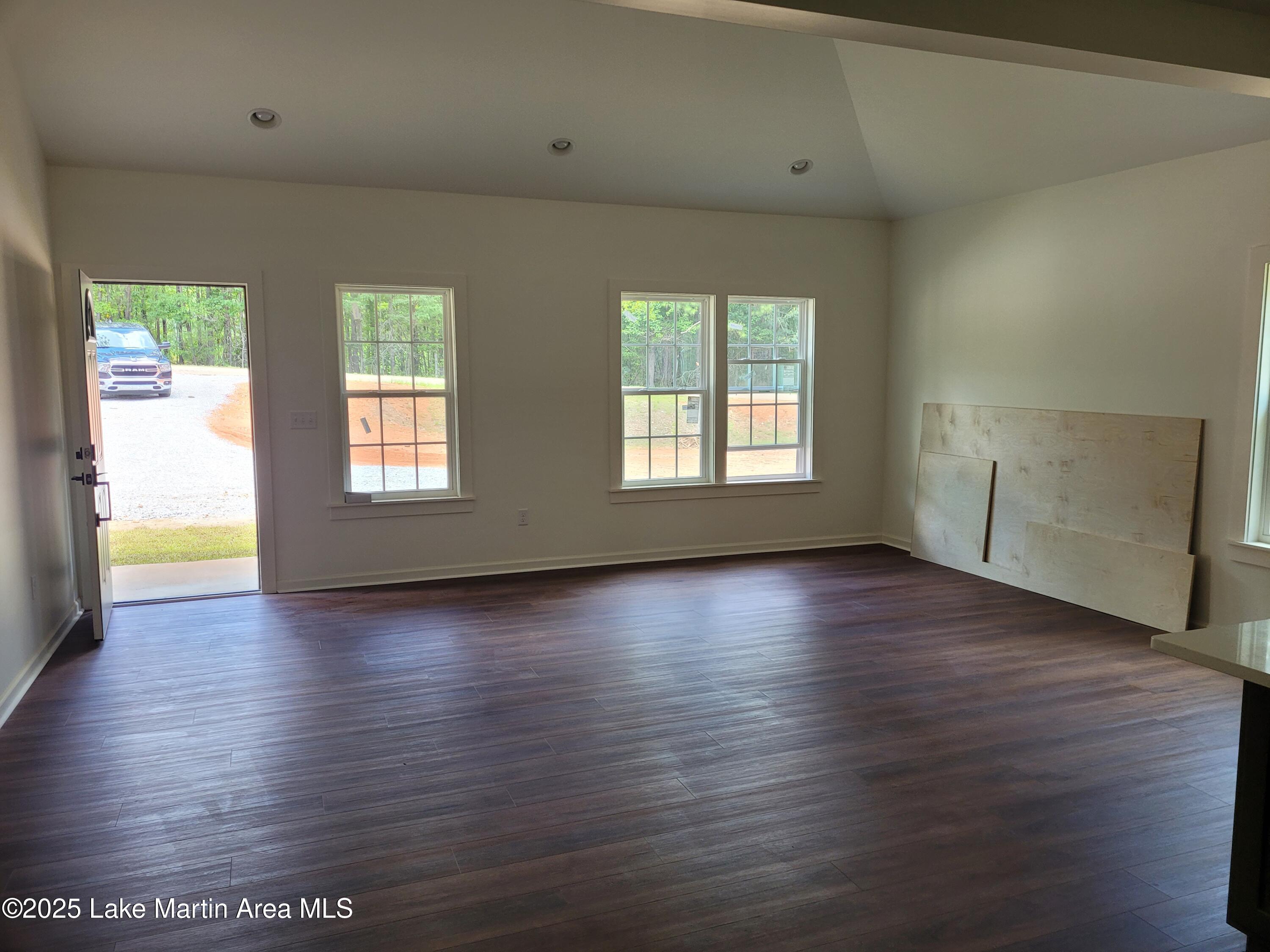 Image 2: Living Room