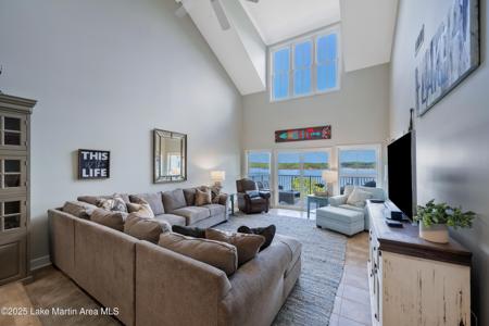 230 CROWNE POINTE RD UNIT 305