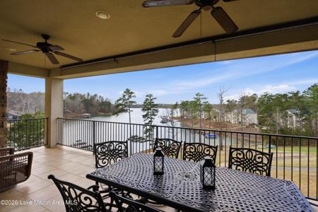 44 Stoneview Summit Crt