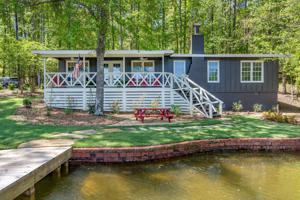 151 E Elmwood St