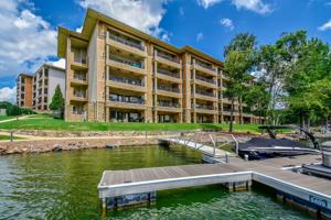 64 Stoneview Summit Court 5506