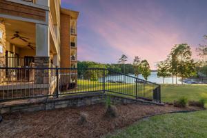 44 Stoneview Summit Unit 4205