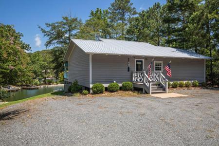 45 Lakeview Crt