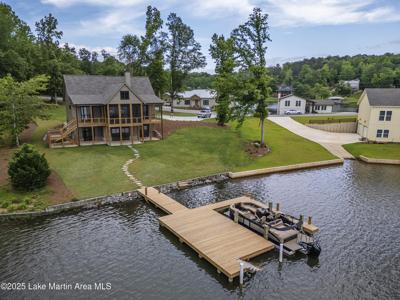56 Alabama Dr