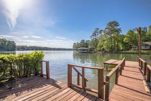 160 Shore Line Drive Dr