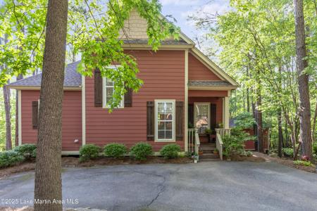 162 Village Circle
