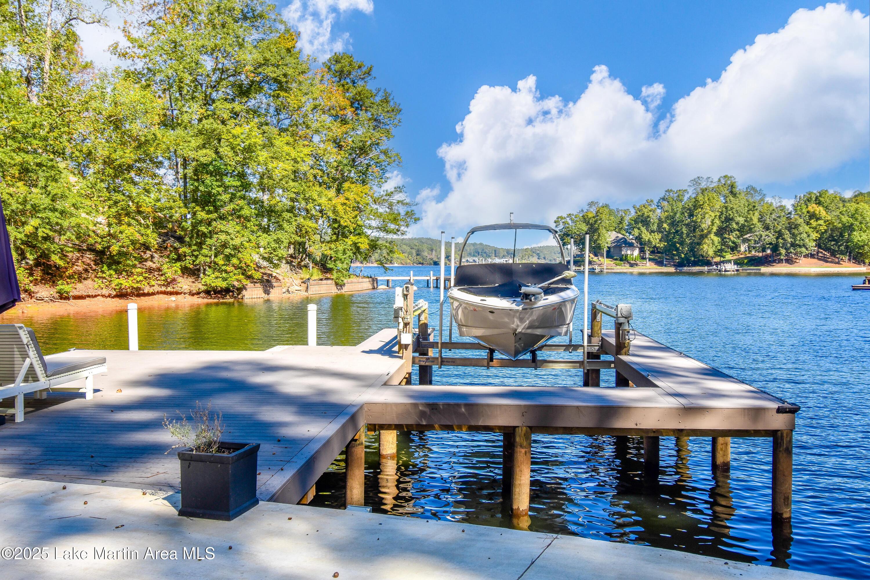 Image 4: Composite dock with boatlift