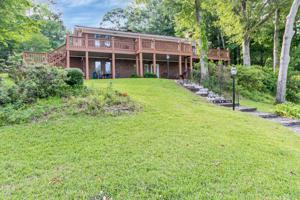 87 Pine Point Dr
