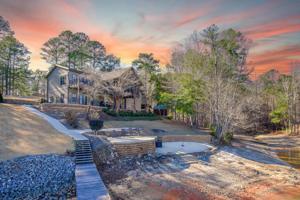 255 Mockingbird Ln