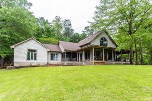 219 Robin Ln