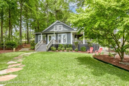 67 Bay Pine Island