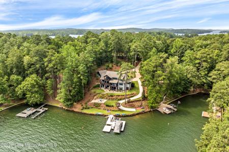 1329 North Ridge