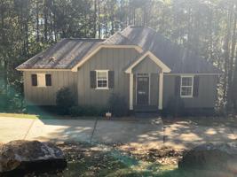 123 Village Cir