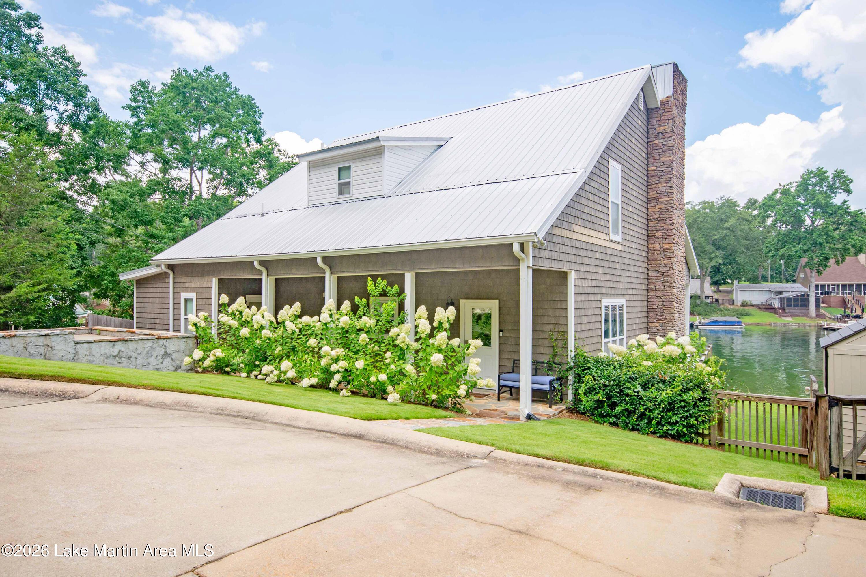 Image 2: 660 Cove Drive Eclectic AL Lake Martin