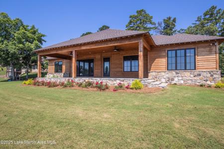 116 Water Oak Ln
