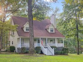 455 Lakeview Dr