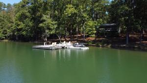 390 Morrison Rd