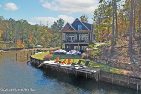 104 Lighthouse Crt