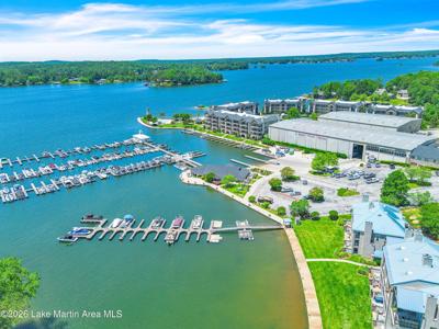100 Harbor Pl