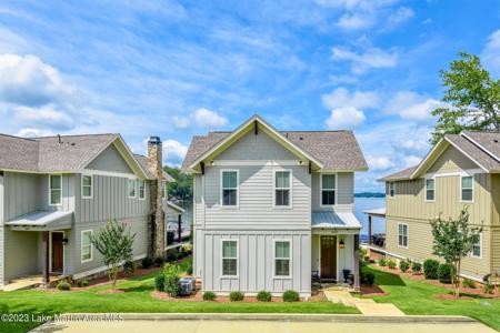 305 Sunset Point Dr