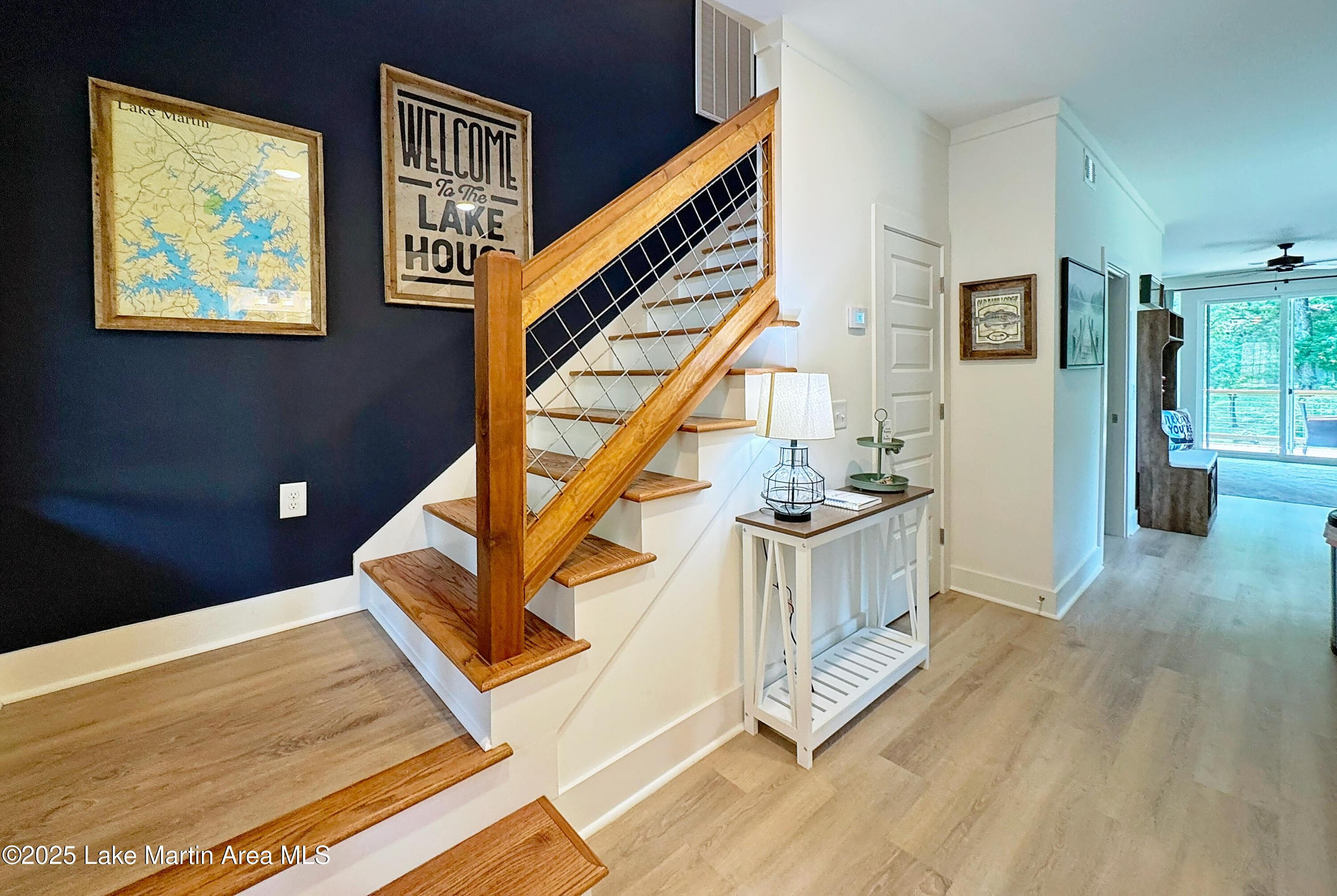 Image 4: Staircase in foyer