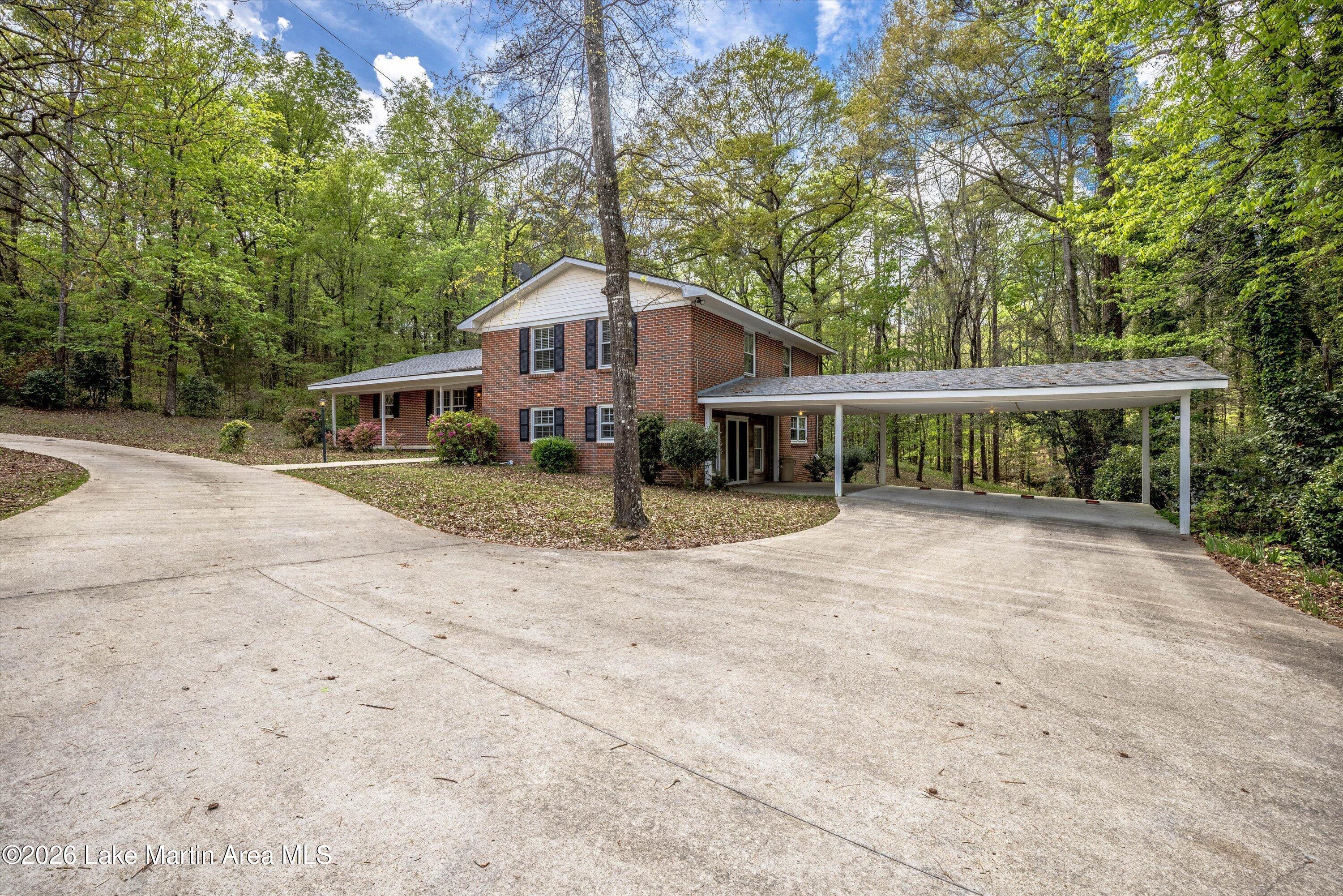 Image 2: 02-694A8046