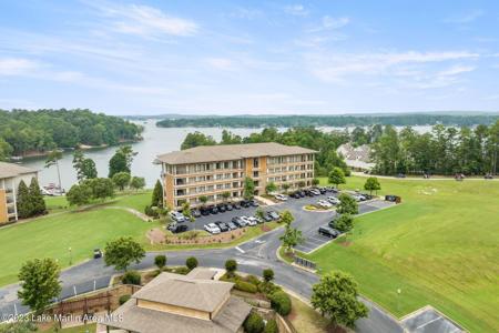 48 Stoneview Summit #2401