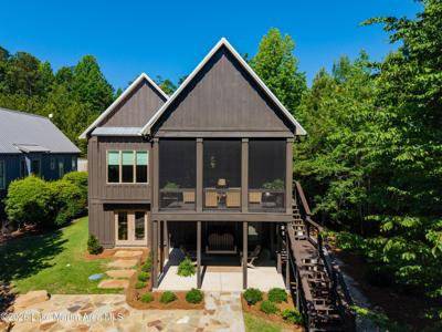 258 Falling Water Dr