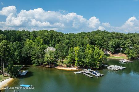 1230 North Ridge