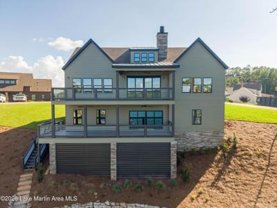 12 Heart Pine Ln
