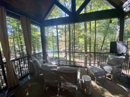 28 Pine Straw Crt