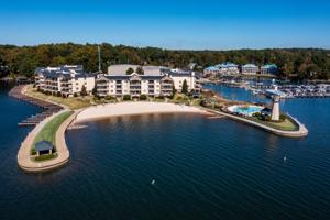 390 Marina Point Road D301