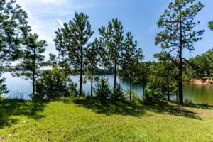192 Luannes Point