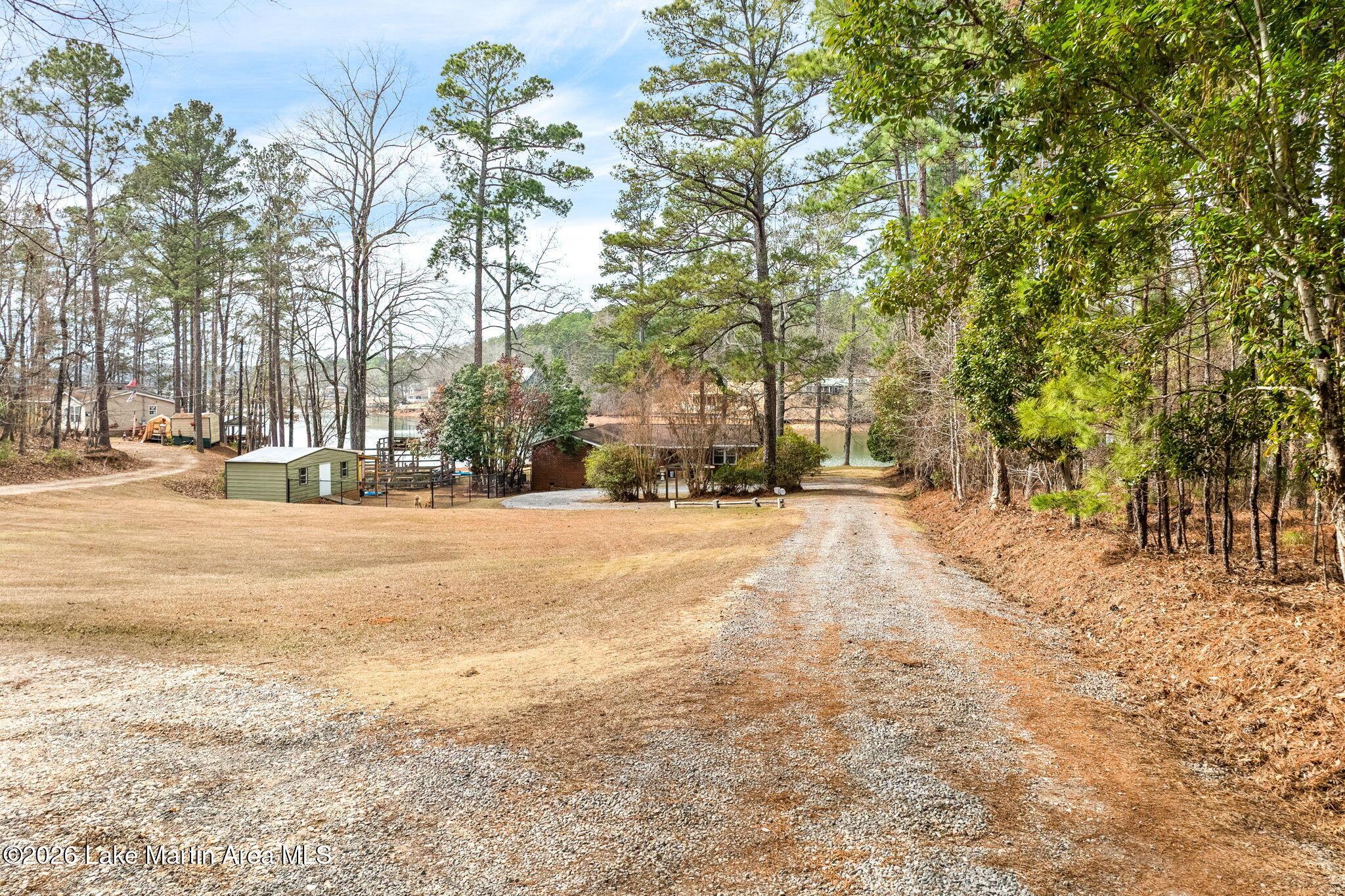 Image 1: 1-web-or-mls-2297 Centerport Rd-1