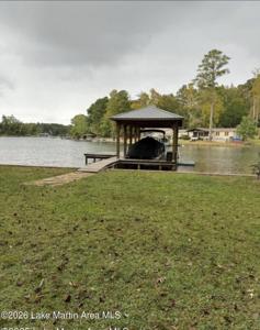 48 Brookwood Ln