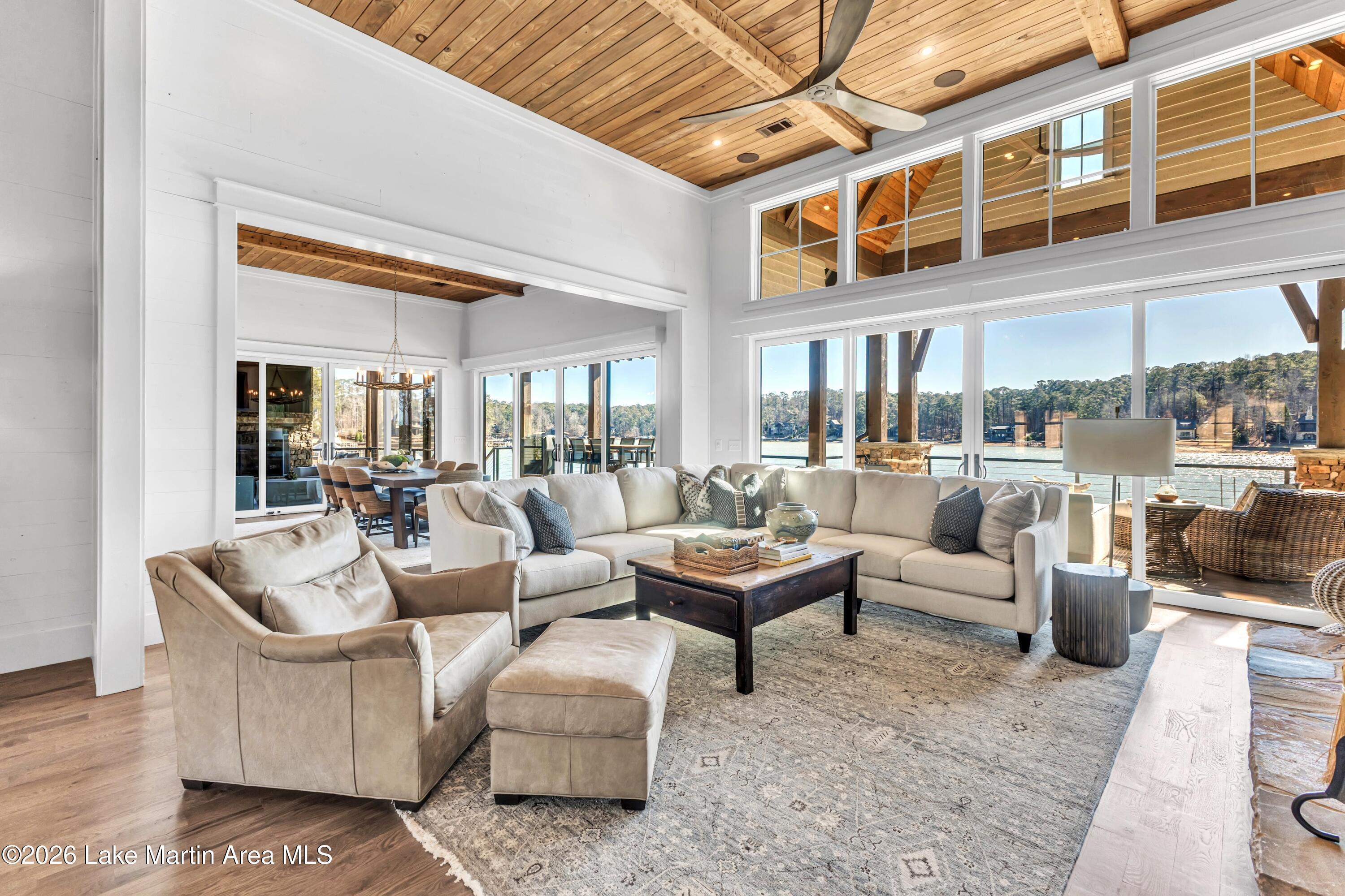 Image 4: reavesmedia-1706