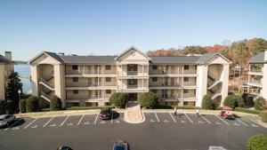 390 Marina Point Rd D404