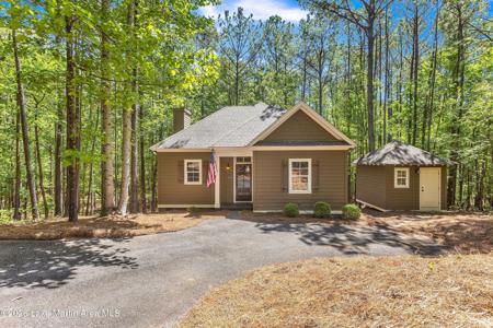 173 Village Cir