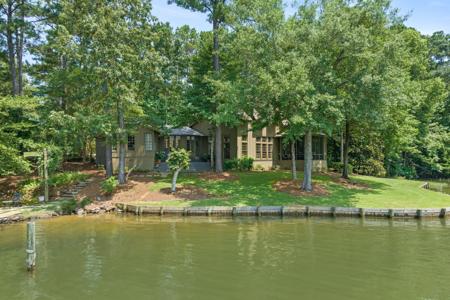 1843 River Oaks Dr