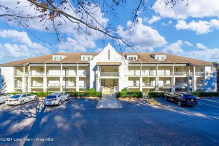 230 Crowne Pointe Unit 104
