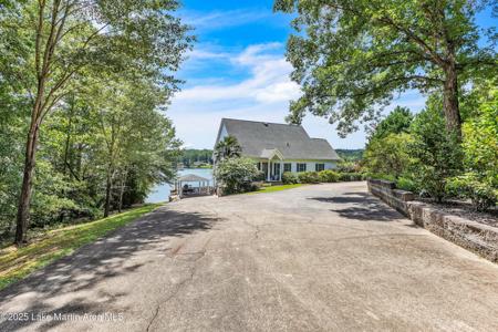 1539 Shady Bay