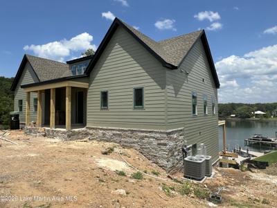 12 Heart Pine Ln