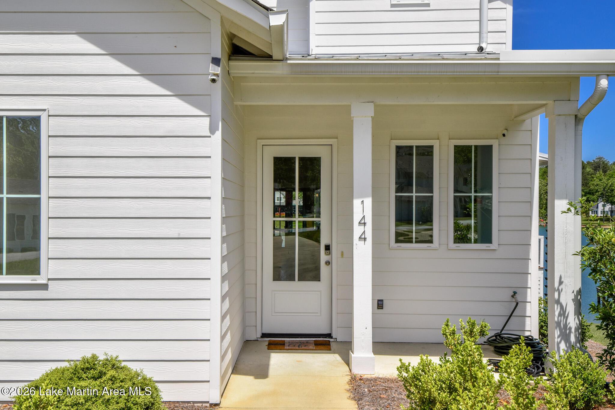 Image 4: Front of home