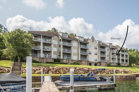 90 Crowne Pointe Rd Unit 205