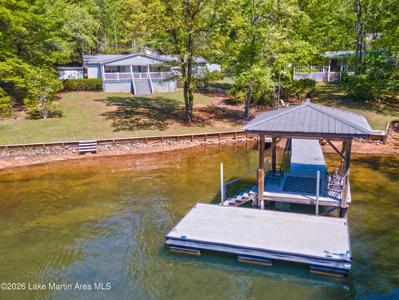 44 Hickory Dr