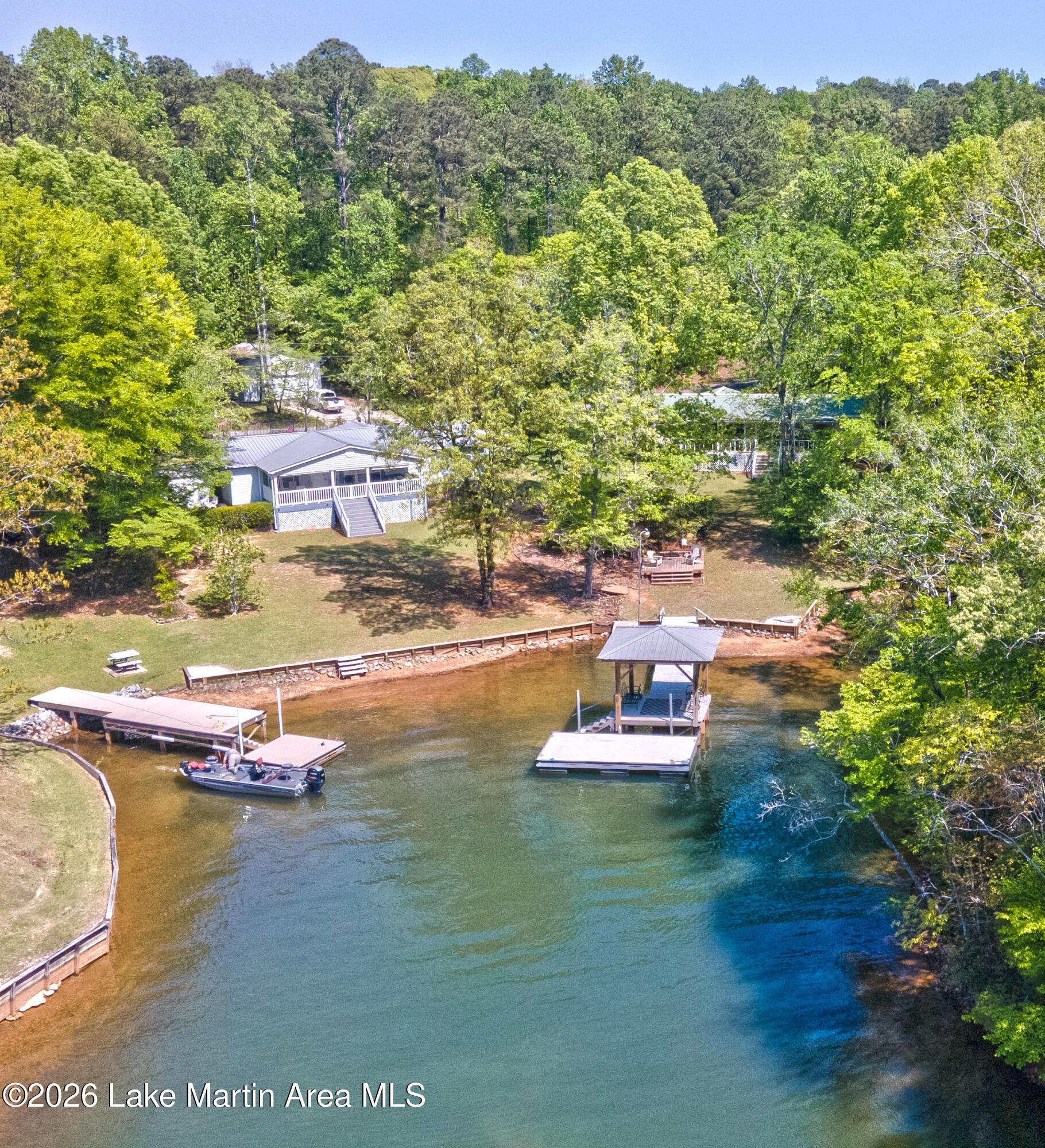 Image 4: 44 Hickory Dr, Dadeville | Lake Martin