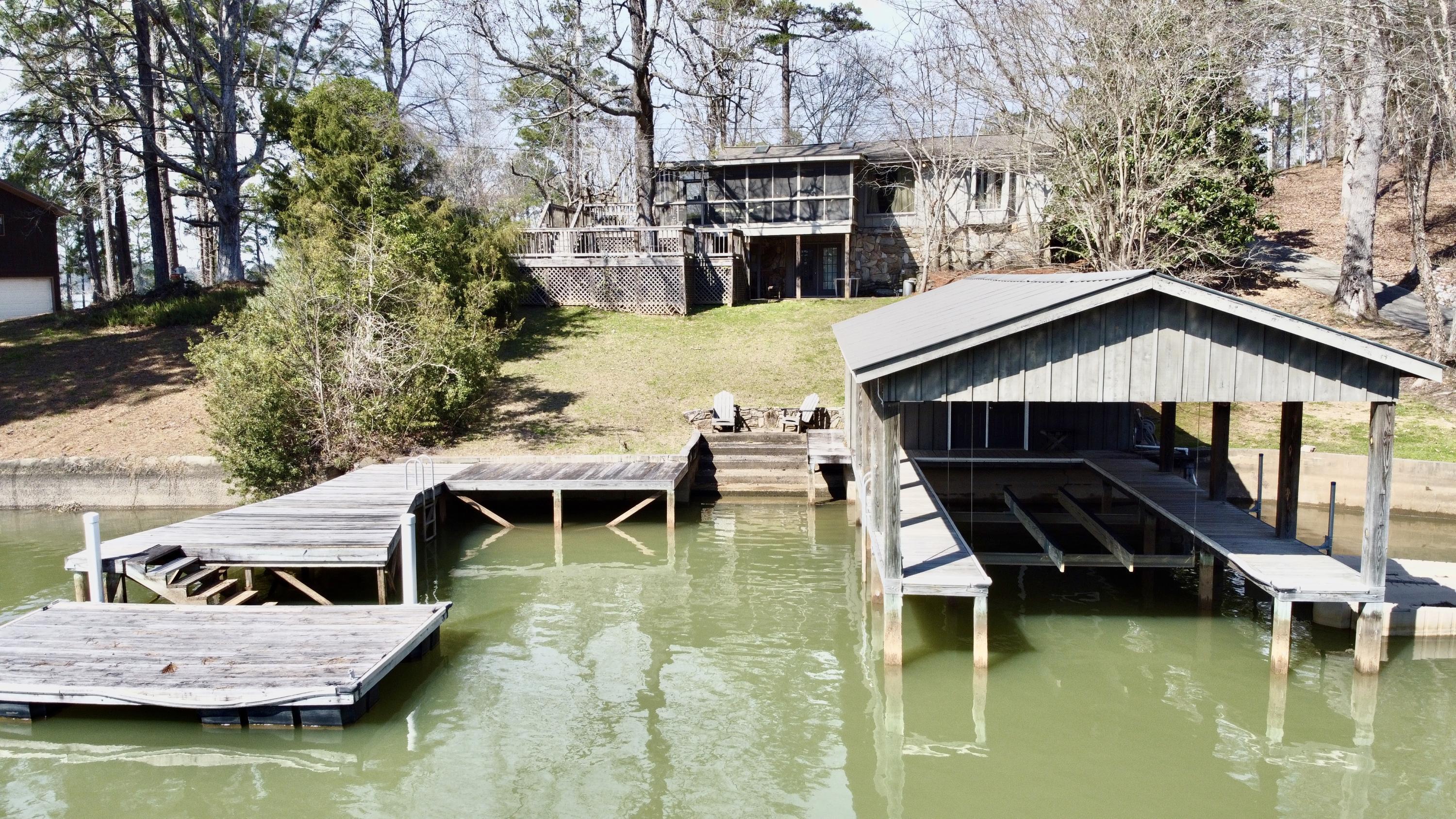 423 Lakeview Rd, Alexander City, AL lhrmls00674444