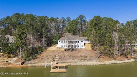 1689 River Oaks Dr