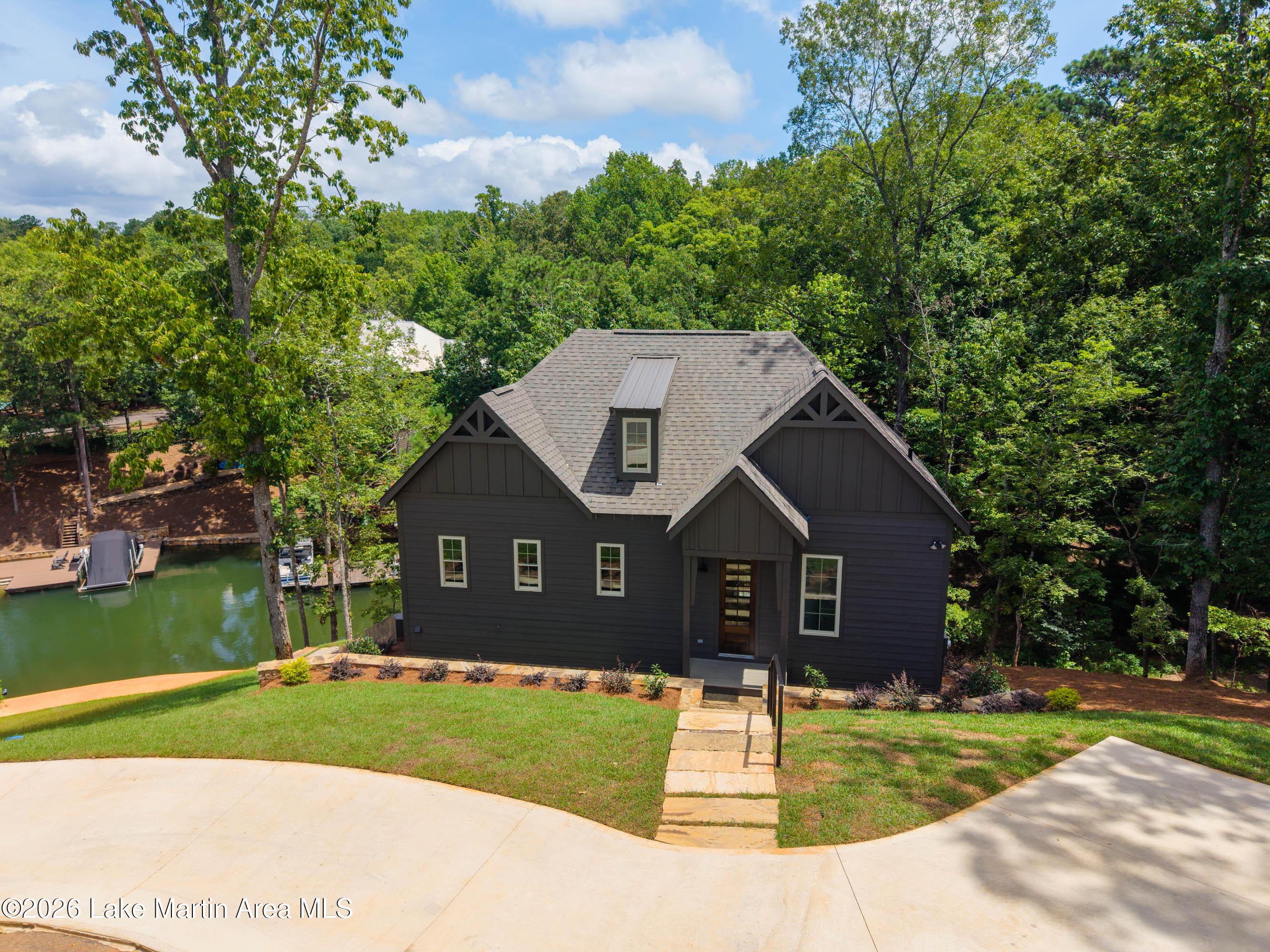 Image 1: 156 Village Trail, Dadeville